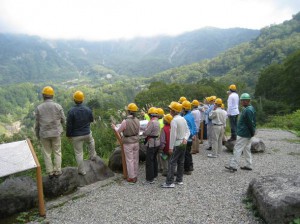 立山カルデラ内の六九谷展望台からカルデラ内砂防施設等を見学